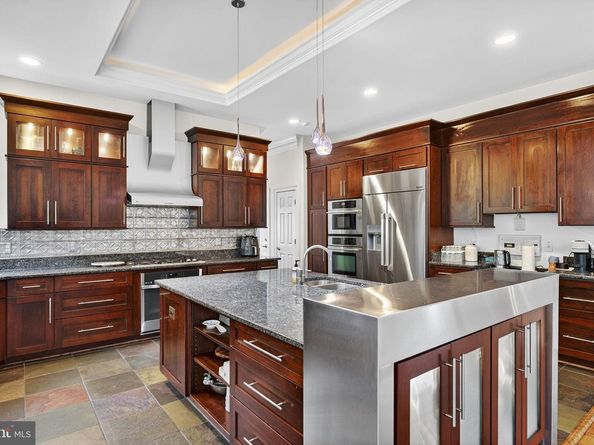 6623 Locust Way, Annandale VA 22003