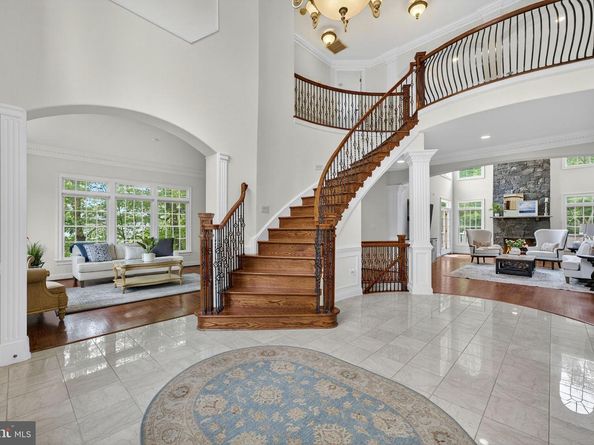 6623 Locust Way, Annandale VA 22003