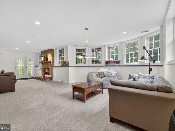 6623 Locust Way, Annandale VA 22003