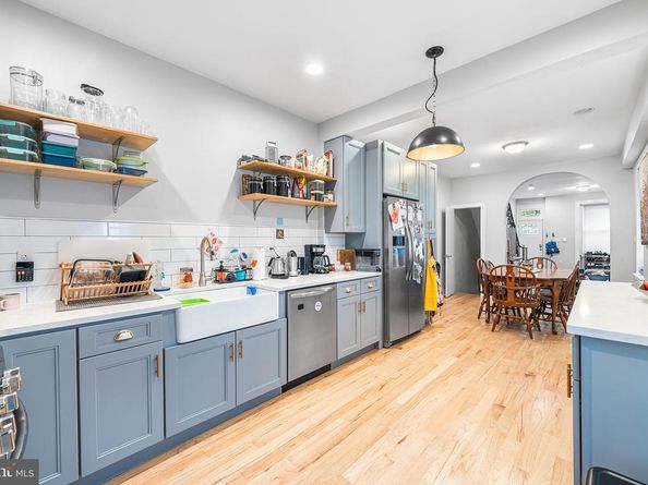 2340 W Thompson Street, Philadelphia PA 19121