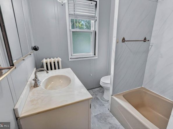 437 S Scott Avenue, Glenolden PA 19036