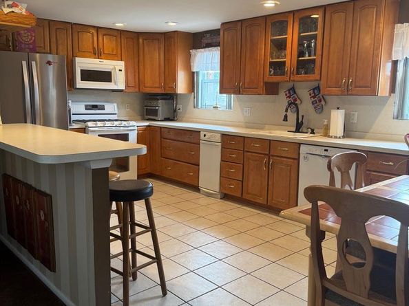 8519 Bergen Place, Philadelphia PA 19111