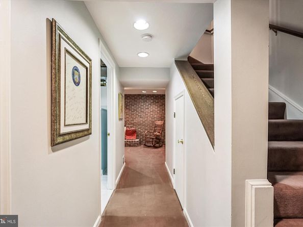 2518 S Walter Reed Drive A, Arlington VA 22206