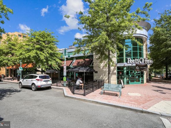 2518 S Walter Reed Drive A, Arlington VA 22206