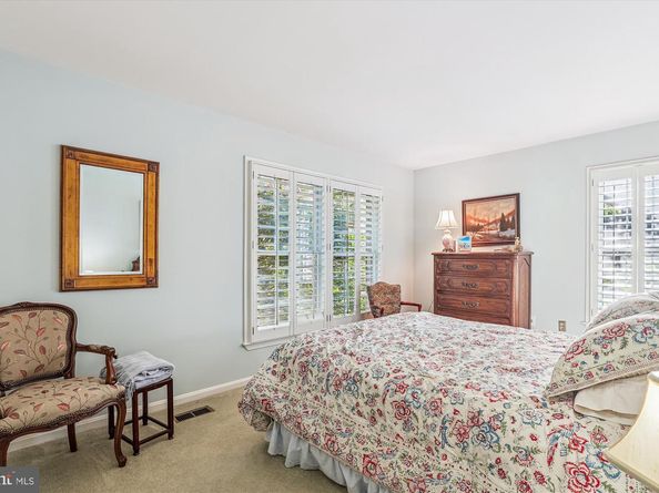 2518 S Walter Reed Drive A, Arlington VA 22206