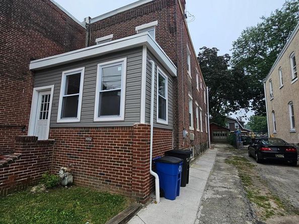1002 Clifton Avenue, Darby PA 19023