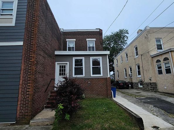 1002 Clifton Avenue, Darby PA 19023