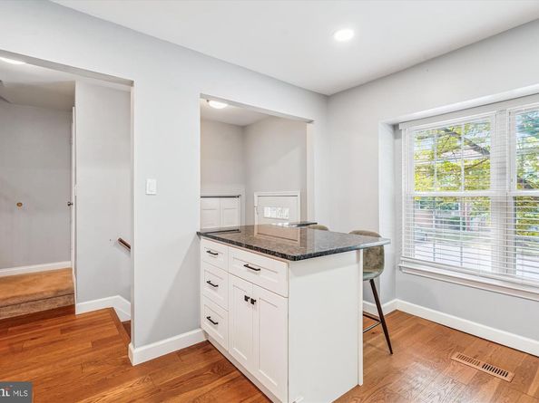 7852 Newport Glen Pass, Annandale VA 22003