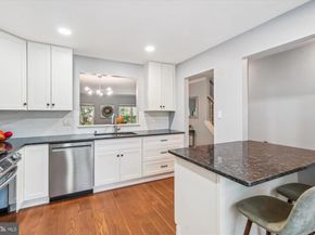 7852 Newport Glen Pass, Annandale VA 22003