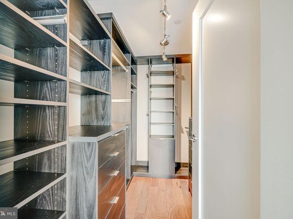 1111 19TH Street N 2703, Arlington VA 22209