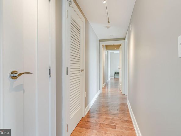 1111 19TH Street N 2703, Arlington VA 22209