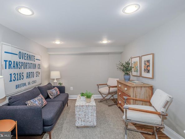 129 33rd Street NE, Washington DC 20019