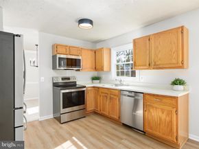 1904 E Beech Road, Sterling VA 20164