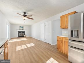 1904 E Beech Road, Sterling VA 20164