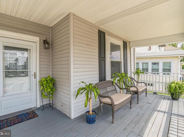 26 N Ridgeway Avenue, Glenolden PA 19036
