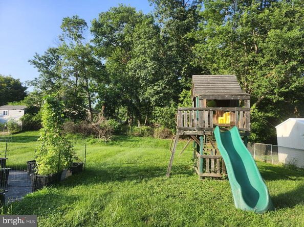 667 Arbor Lane, Warminster PA 18974