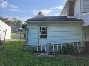 667 Arbor Lane, Warminster PA 18974