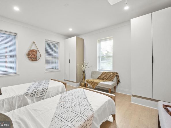 5841 Chester Avenue, Philadelphia PA 19143