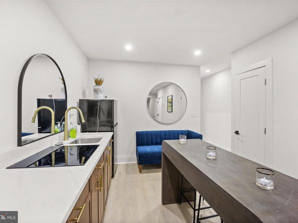 5841 Chester Avenue, Philadelphia PA 19143