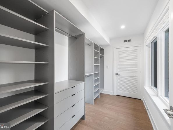 618 S Clarion Street, Philadelphia PA 19147