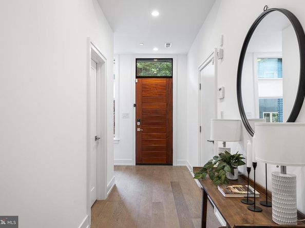 618 S Clarion Street, Philadelphia PA 19147