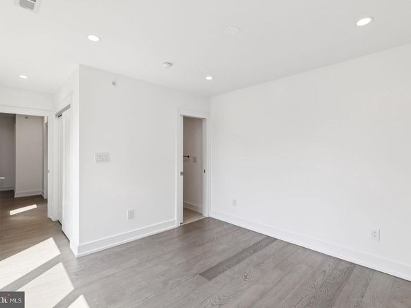 618 S Clarion Street, Philadelphia PA 19147