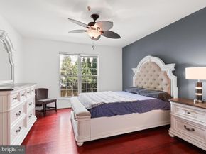 8846 Ashgrove House Lane 101, Vienna VA 22182