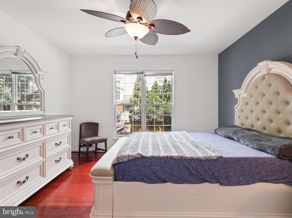 8846 Ashgrove House Lane 101, Vienna VA 22182
