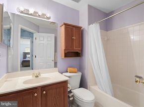 8846 Ashgrove House Lane 101, Vienna VA 22182