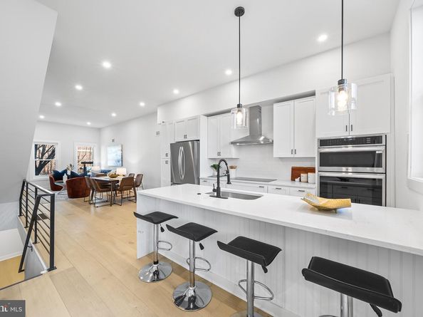940 S 5TH Street, Philadelphia PA 19147