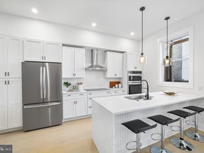 940 S 5TH Street, Philadelphia PA 19147