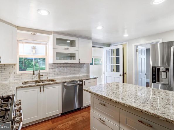 6437 Holyoke Drive, Annandale VA 22003