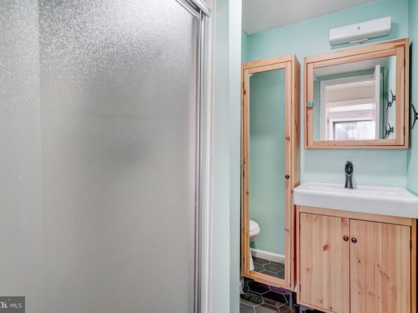 6437 Holyoke Drive, Annandale VA 22003