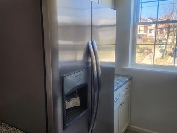 17 46TH Street SE 5, Washington DC 20019