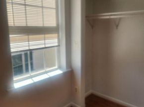 17 46TH Street SE 5, Washington DC 20019