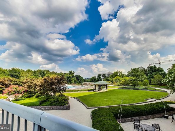 5225 Pooks Hill Road B24N, Bethesda MD 20814