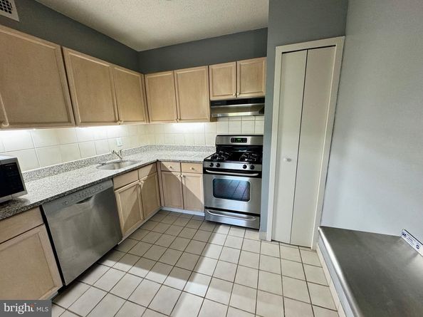 5225 Pooks Hill Road B24N, Bethesda MD 20814