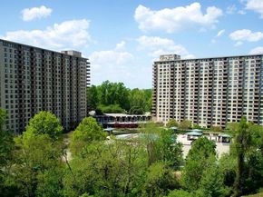 5225 Pooks Hill Road B24N, Bethesda MD 20814