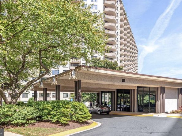 5225 Pooks Hill Road B24N, Bethesda MD 20814