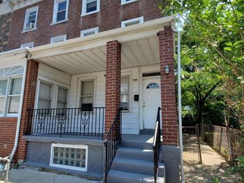 209 S 5TH Street