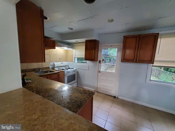209 S 5TH Street, Darby PA 19023