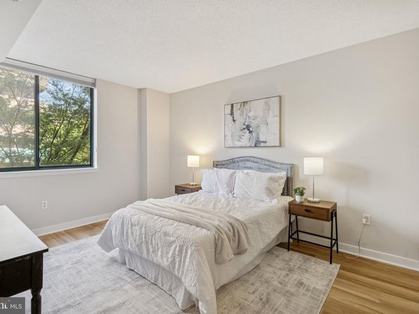 1050 N Taylor Street 1208, Arlington VA 22201