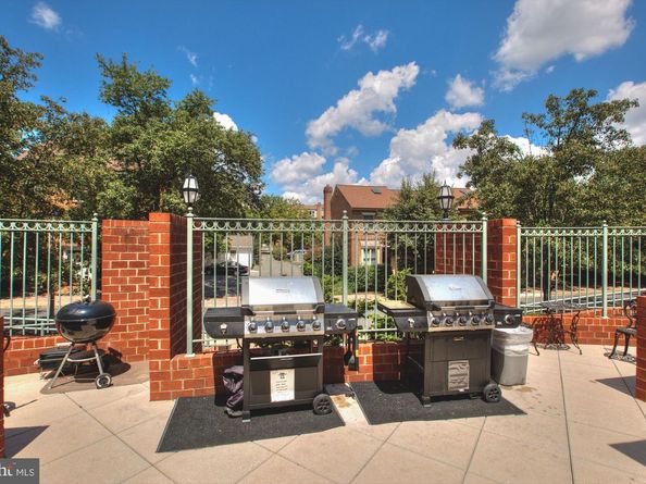 1050 N Taylor Street 1208, Arlington VA 22201