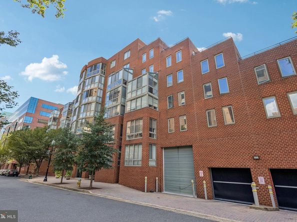1050 N Taylor Street 1208, Arlington VA 22201