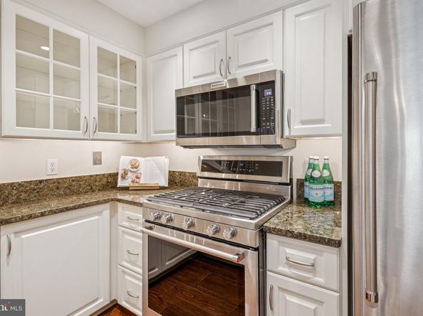 1050 N Taylor Street 1208, Arlington VA 22201