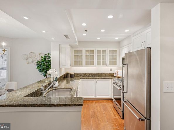 1050 N Taylor Street 1208, Arlington VA 22201