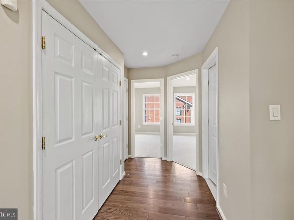13438 Burrough Farm Drive, Herndon VA 20171