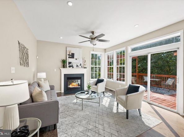 13438 Burrough Farm Drive, Herndon VA 20171