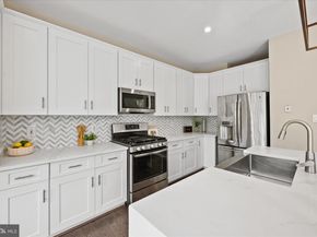 13438 Burrough Farm Drive, Herndon VA 20171