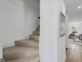 2111 N Lincoln Street, Arlington VA 22207